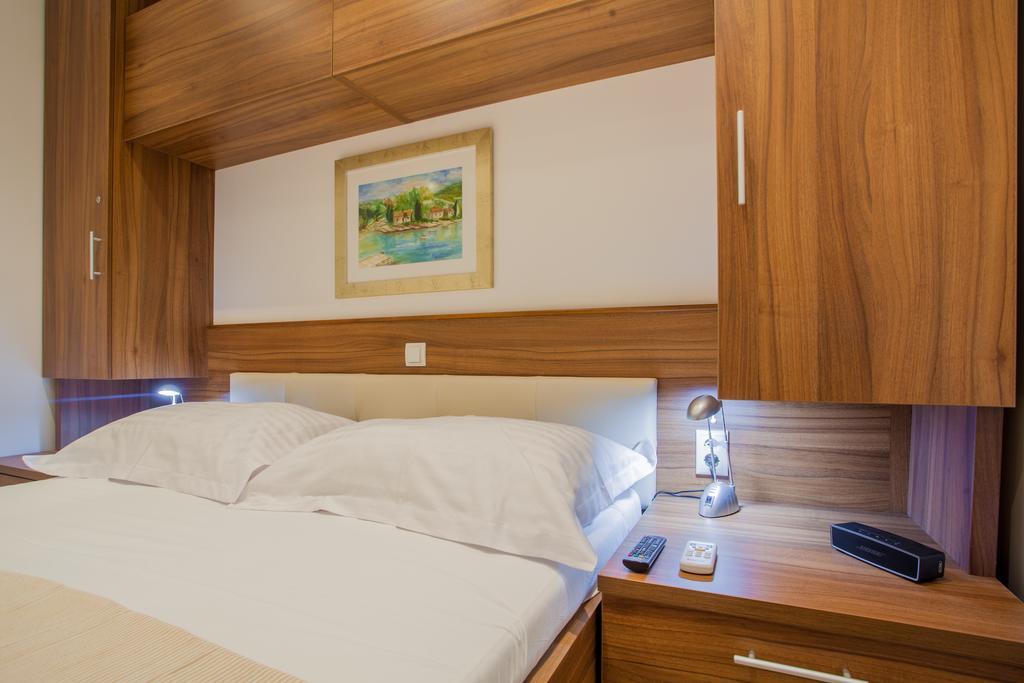 Apartments Calma Црес Екстер'єр фото