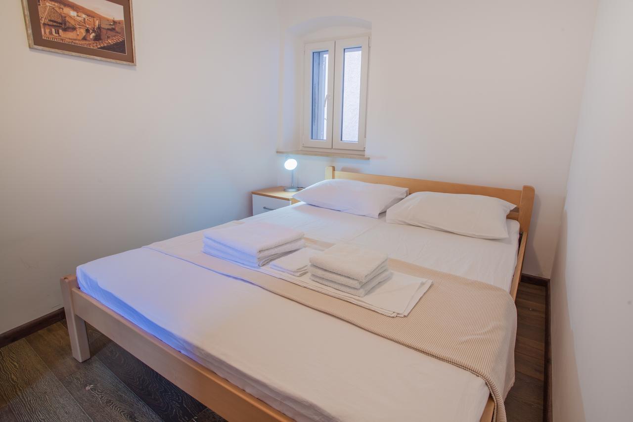 Apartments Calma Црес Екстер'єр фото