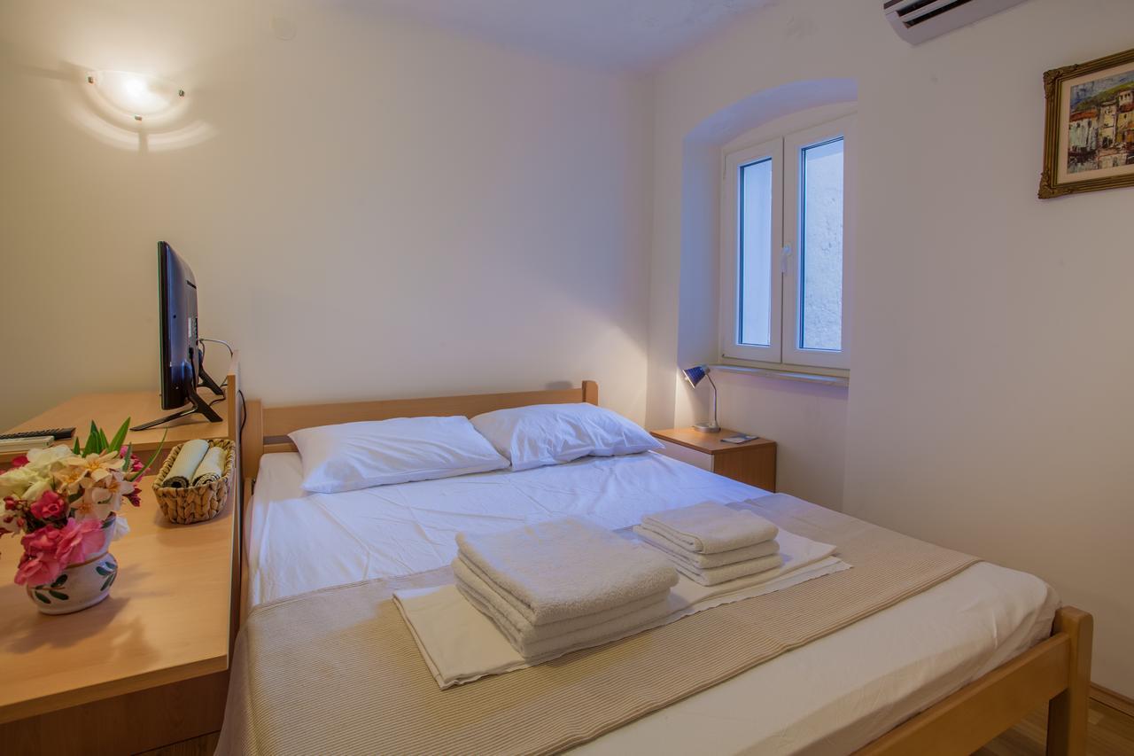 Apartments Calma Црес Екстер'єр фото